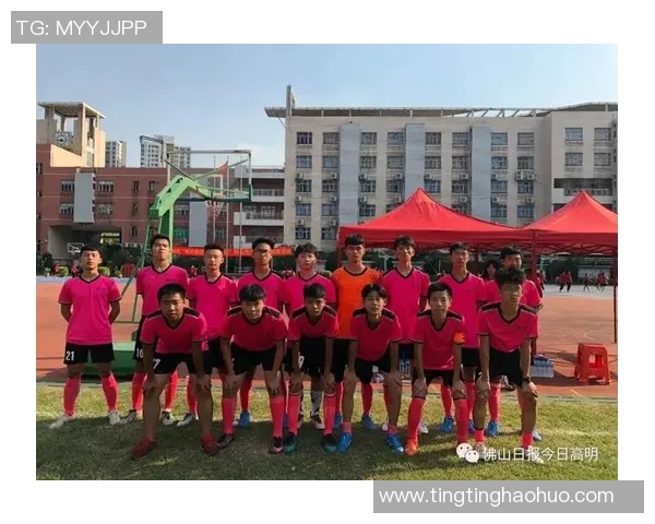 钟明志足球：探索中国足球新星的成长之路与未来发展潜力